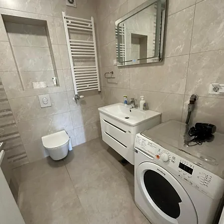Apartment Square Bl *